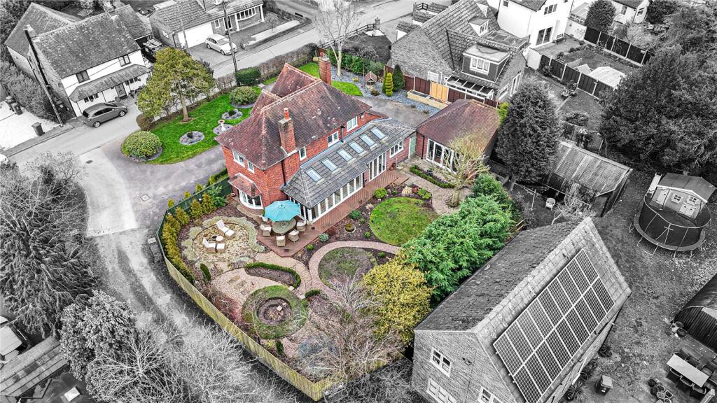 Additional property image - The Green, Bonehill, Tamworth, Staffordshire, B78