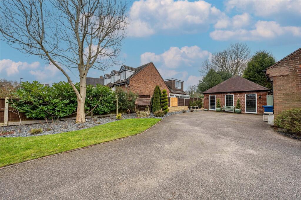 Additional property image - The Green, Bonehill, Tamworth, Staffordshire, B78