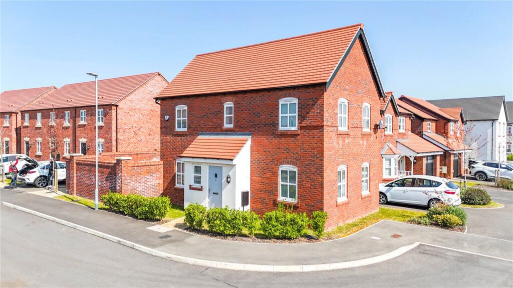 Main image of property: Hutchinson Close, Tamworth, Staffordshire, B79