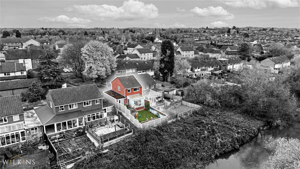 Main image of property: Grange Close, Two Gates, Tamworth, B77