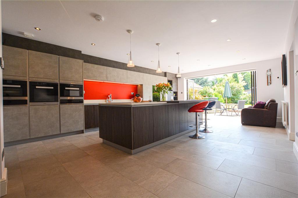4 bedroom detached house for sale in Gillway Lane, Gillway, Tamworth