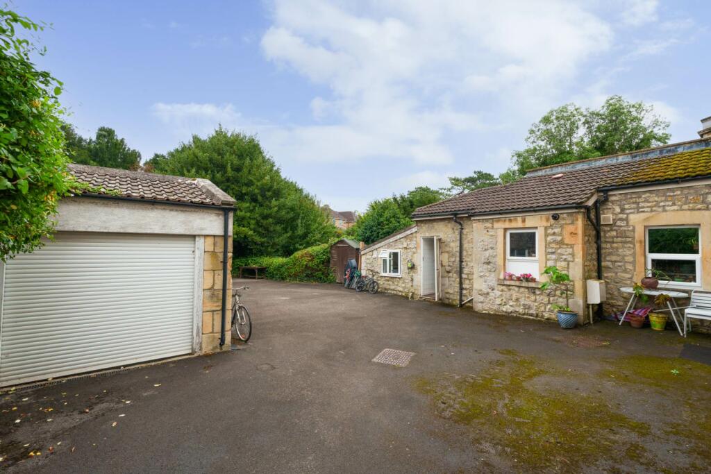 Additional property image - Newbridge Hill, Bath