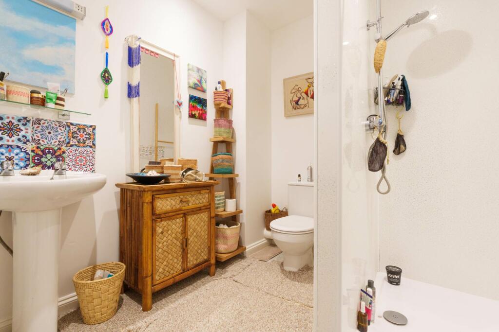 Additional property image - Newbridge Hill, Bath
