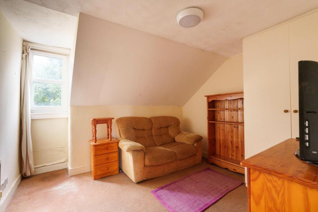Additional property image - Newbridge Hill, Bath