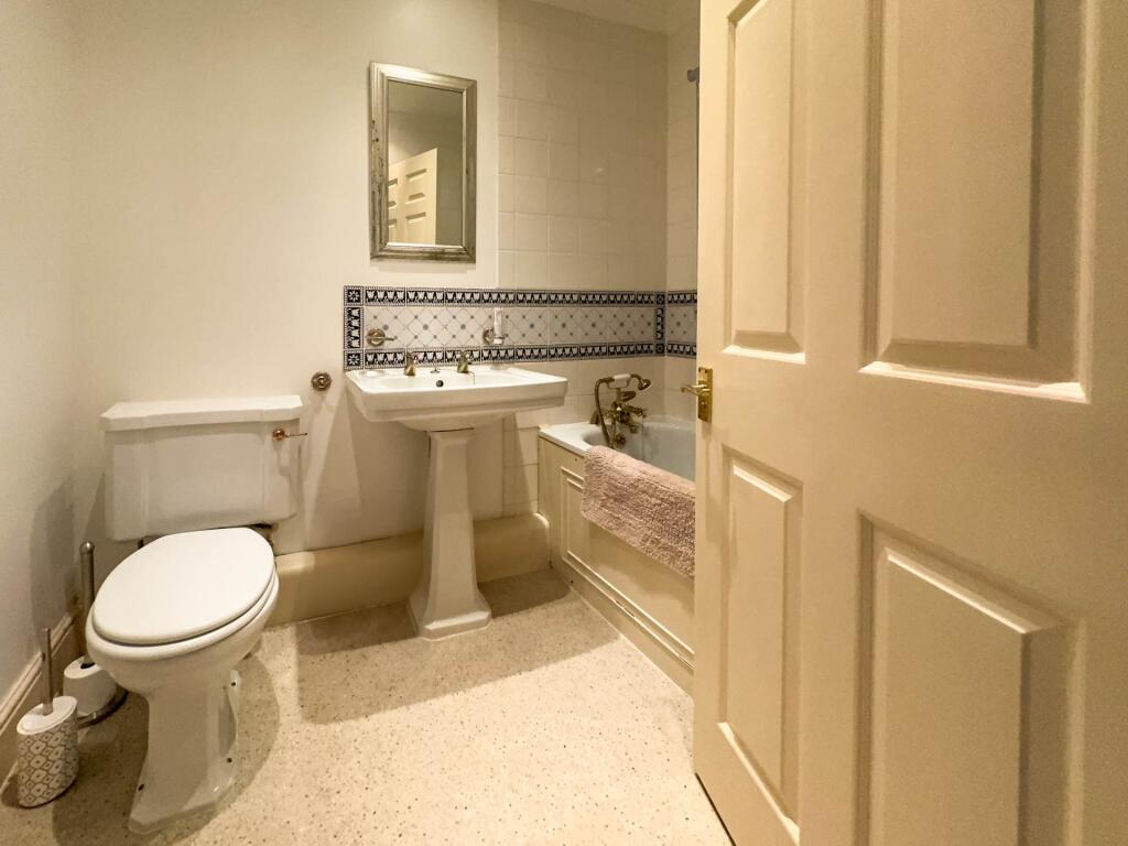 Additional property image - Abbeydale House, Bathampton