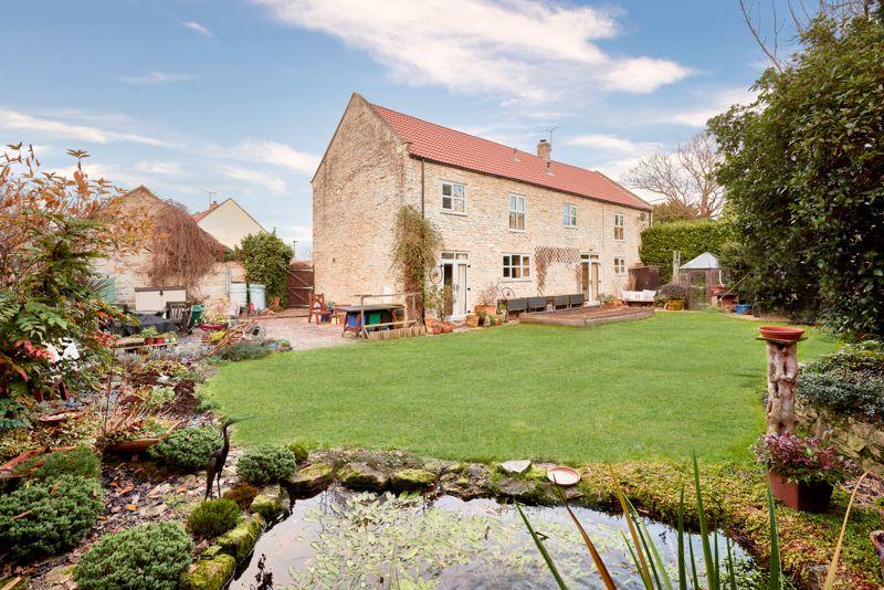 4 bedroom detached house for sale in Meadowcroft, Womersley, DN6