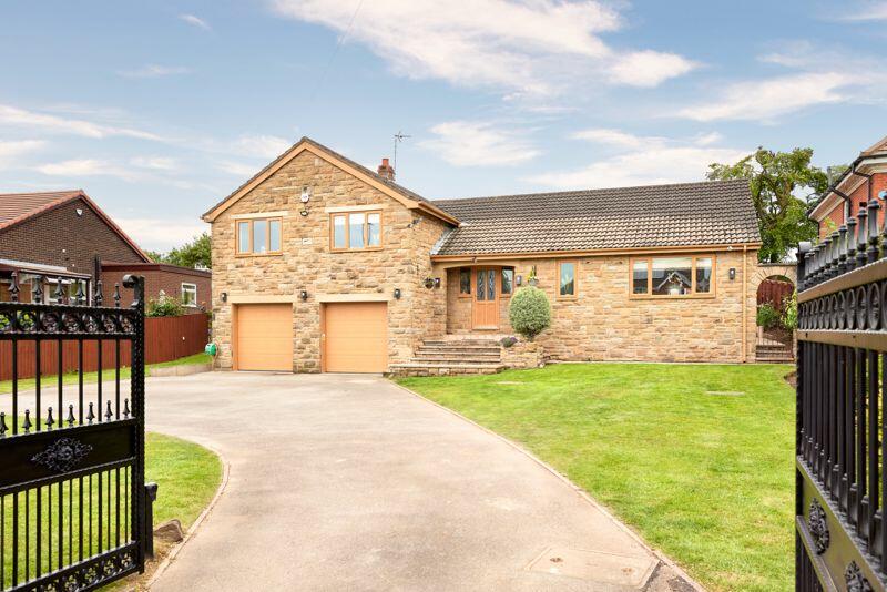 4 bedroom detached house for sale in Linleys, Valley Road, Darrington, WF8
