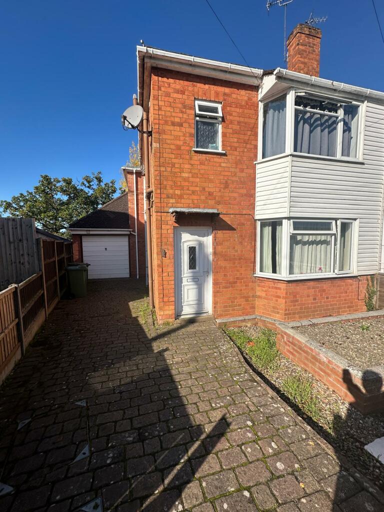 Main image of property: 7 Newbury Road