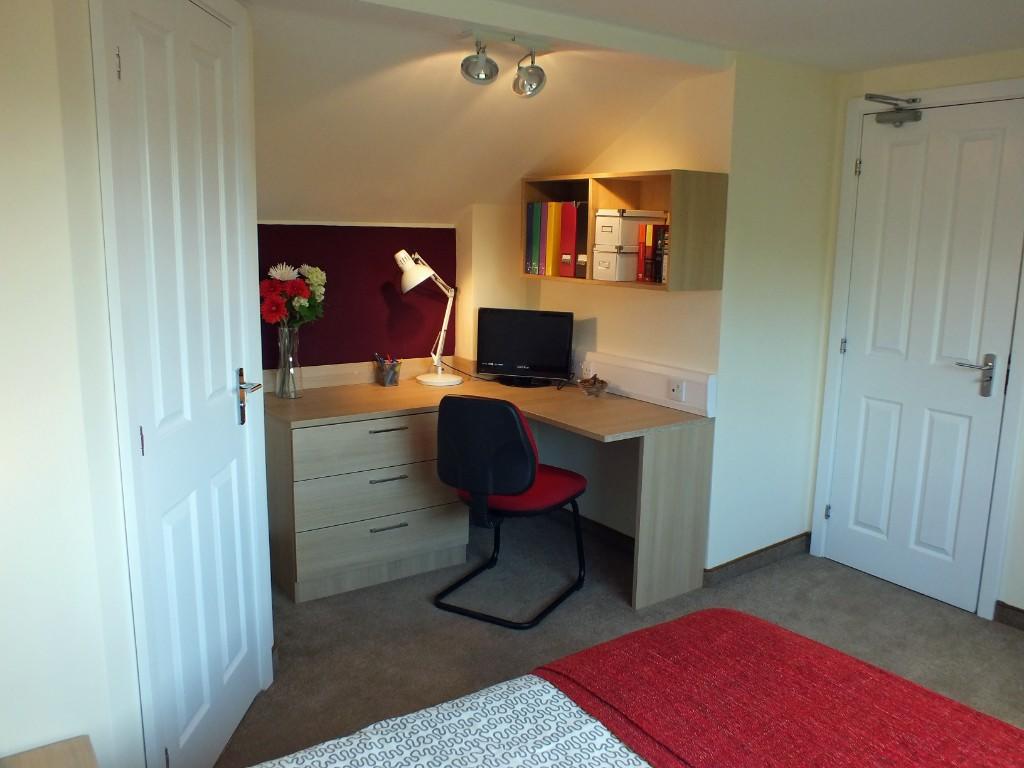 Main image of property: Post Grad Deluxe Student Ensuite Room, Duncan Smith House, Harborne, B17