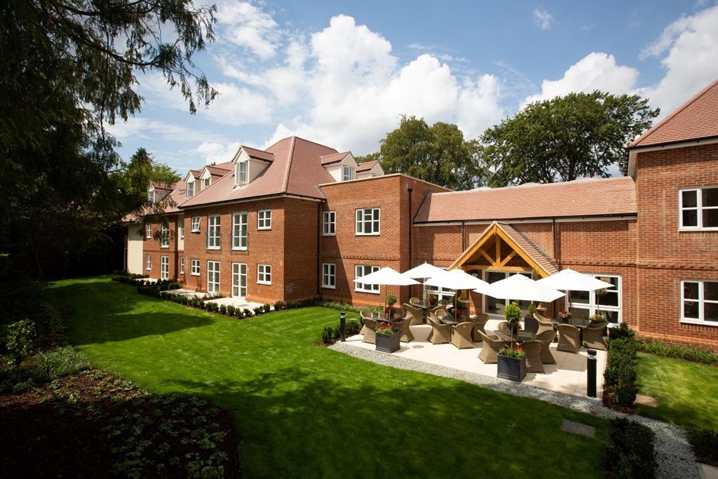 Langton House New Homes Development by McCarthy & Stone London and