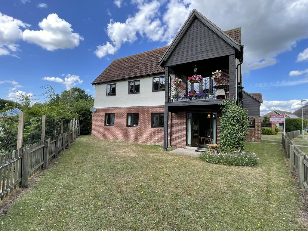 2 bedroom apartment for sale in Martlesham Heath, Ipswich, Suffolk, IP5