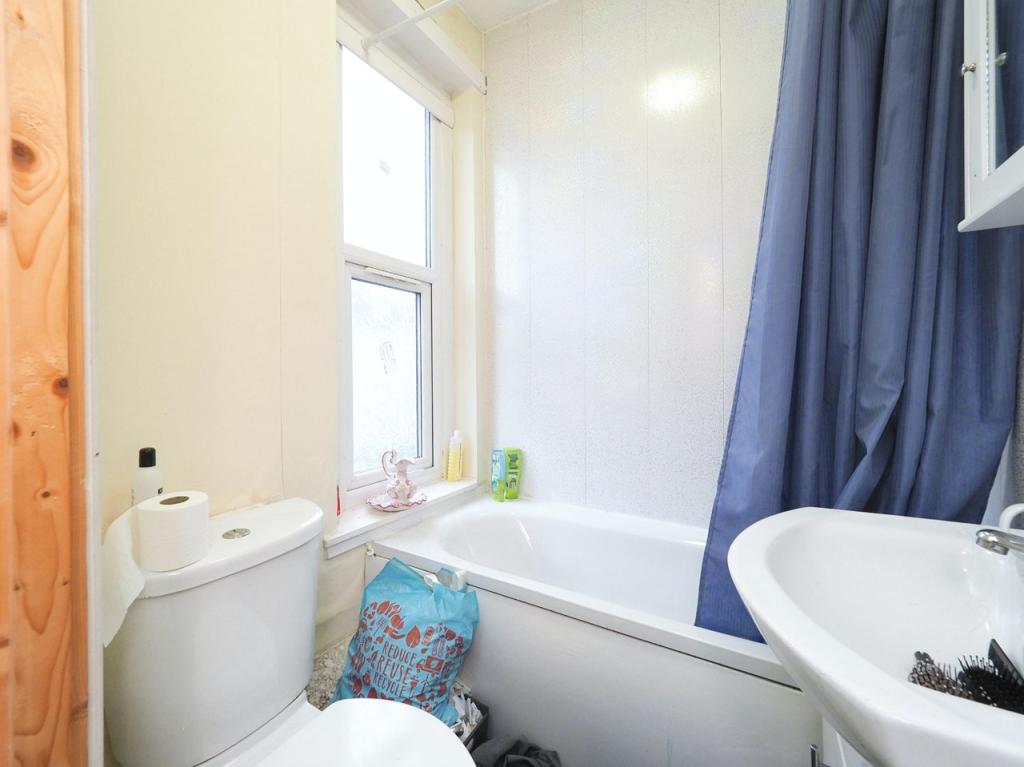 4 bedroom terraced house for sale in St. Chads Road, Derby, DE23