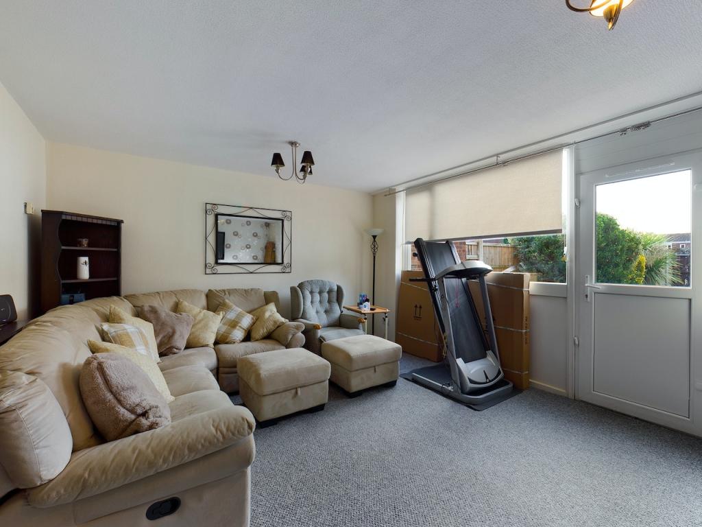 3 bedroom semidetached house for sale in Lyneham Way, Birmingham, B35