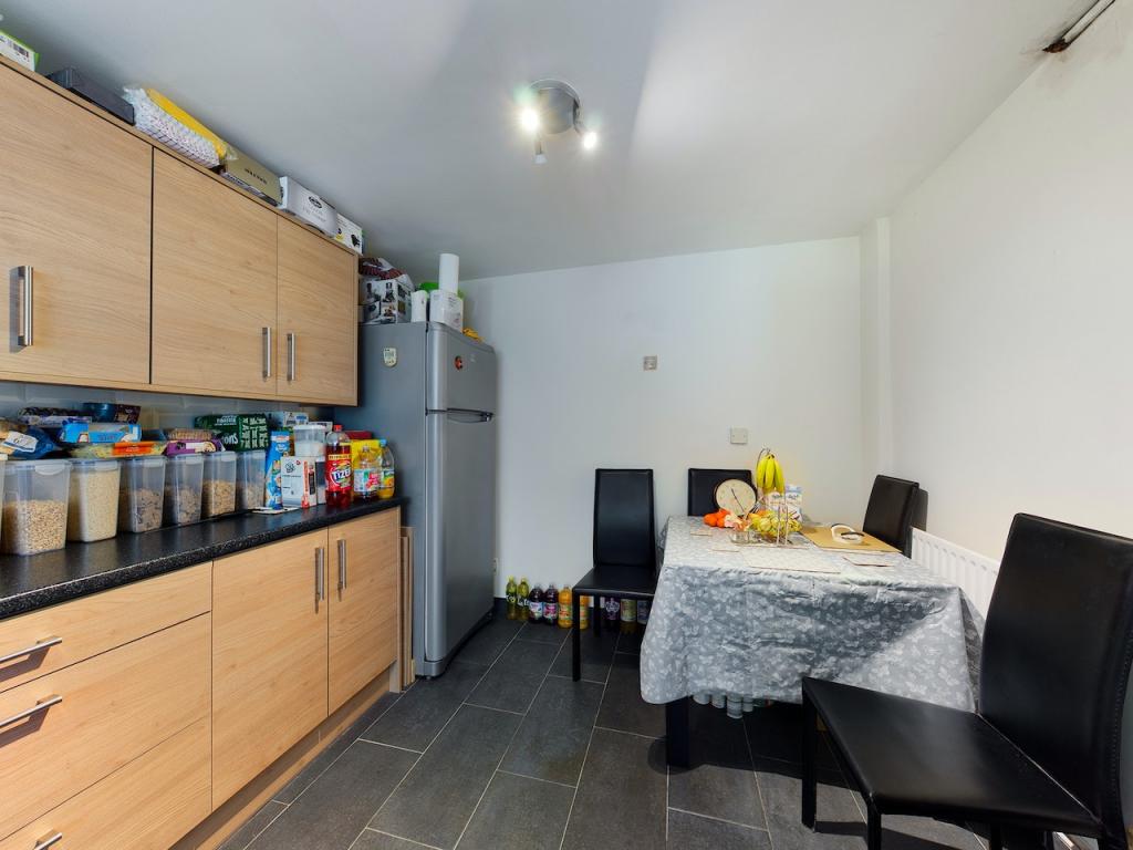 3 bedroom semidetached house for sale in Lyneham Way, Birmingham, B35