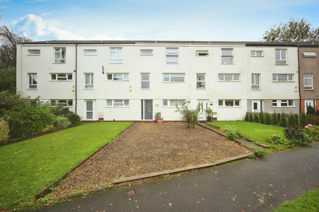 3 bedroom terraced house for sale in Throckmorton Road, Redditch, B98