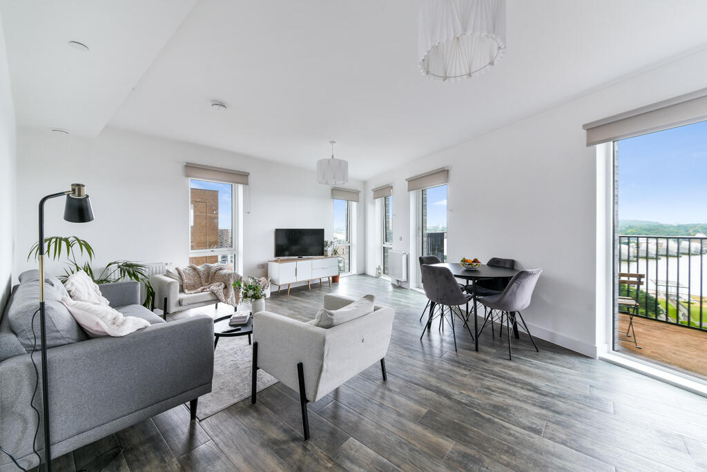 Main image of property: Pontoon Dock London E16