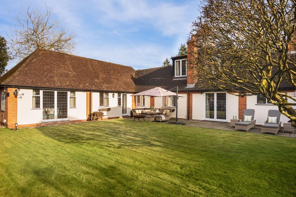 Main image of property: Arborfield Court, Swallowfield Road, Arborfield