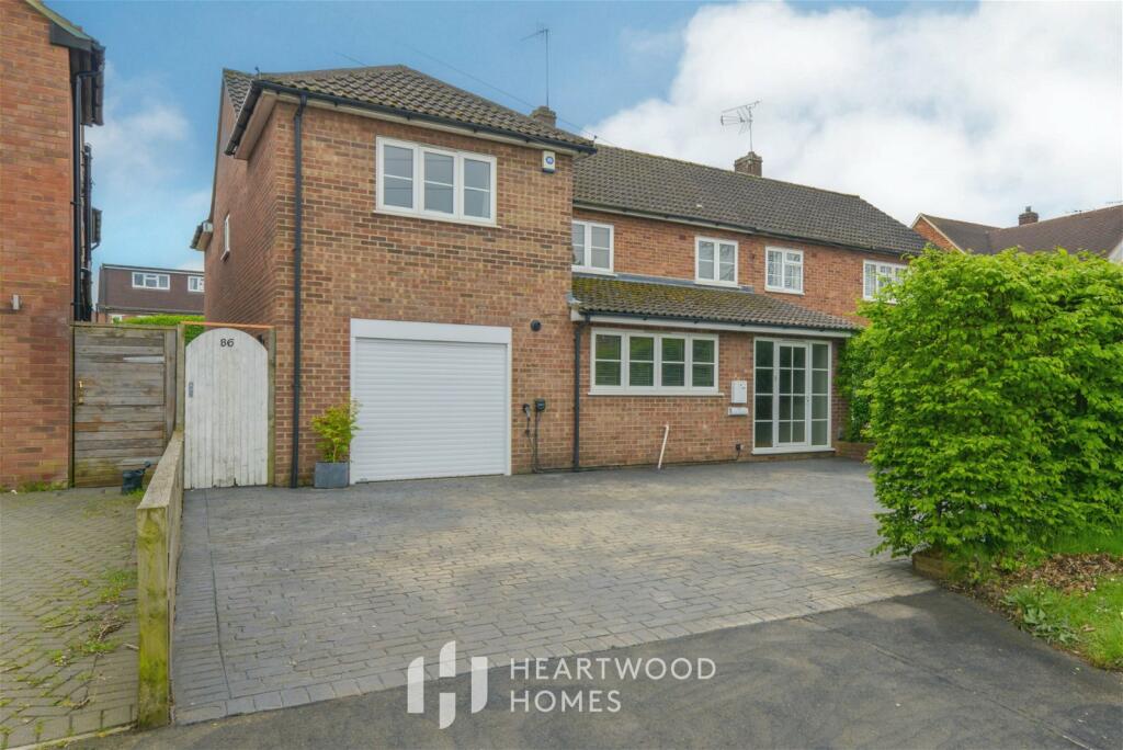 5 bedroom semi-detached house for sale in Sandpit Lane, St. Albans, AL4 ...