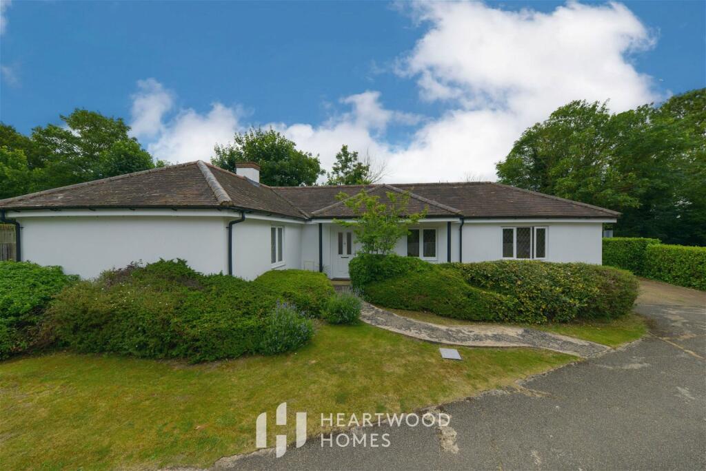 Main image of property: Redhall End, Roestock Lane, St. Albans, AL4 0NE