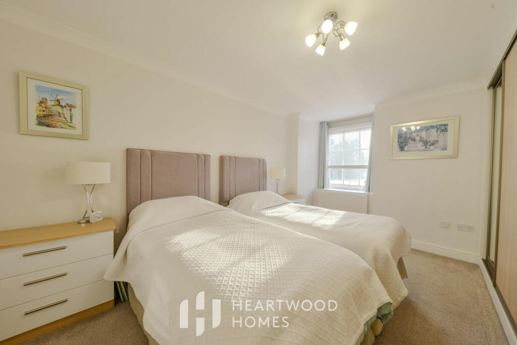 Additional property image - Beningfield Drive, London Colney, St. Albans, AL2 1FD