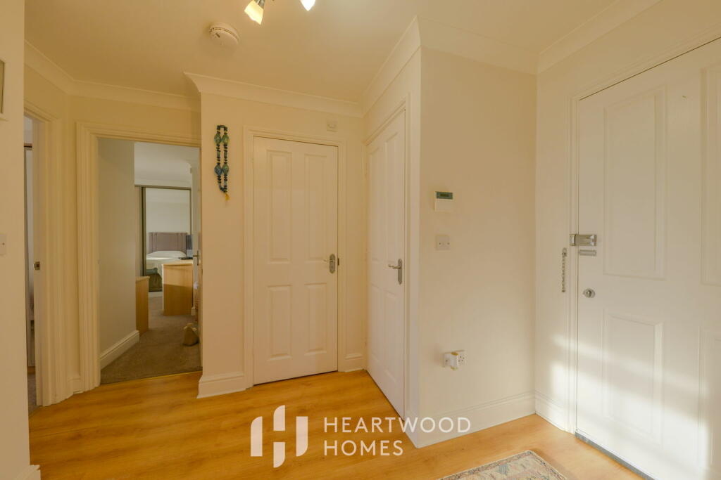 Additional property image - Beningfield Drive, London Colney, St. Albans, AL2 1FD