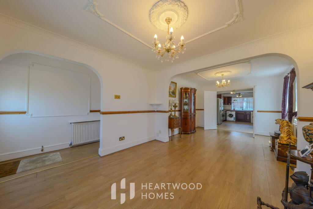 Main image of property: Mount Drive, Park Street, St. Albans, AL2 2NU
