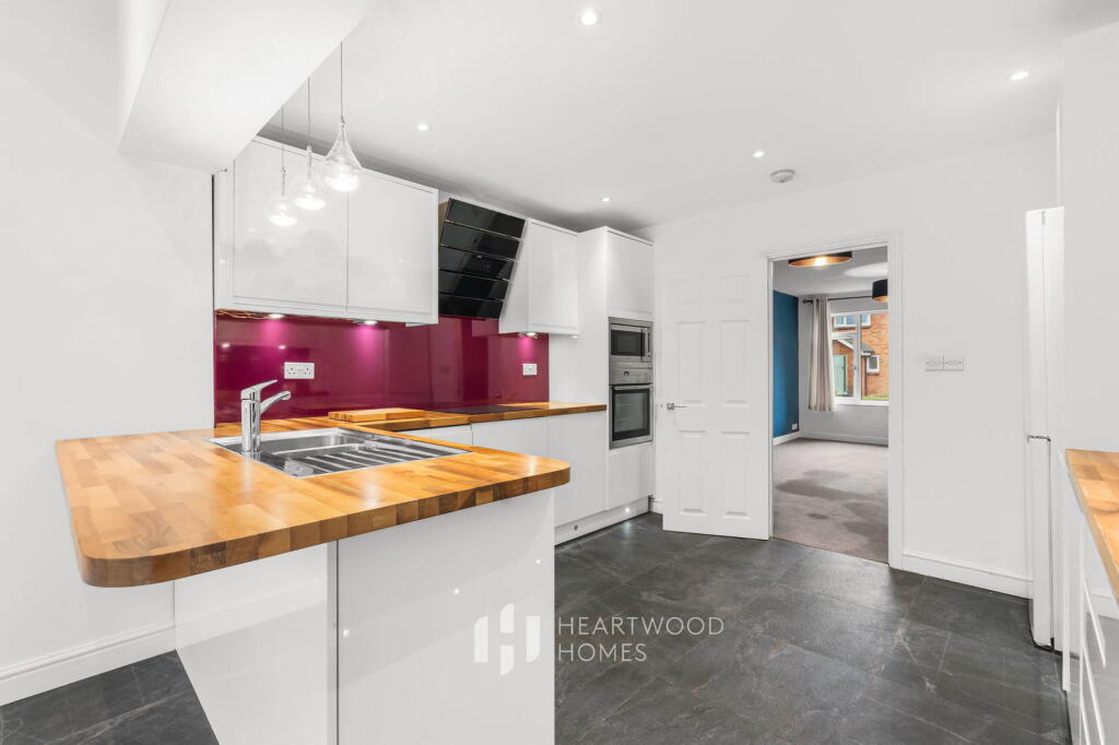 Main image of property: The Leys, St. Albans, AL4 9HD