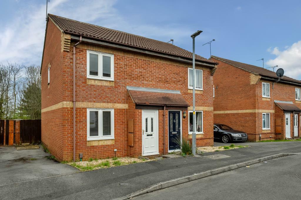 2 bedroom semi-detached house for sale in Swindon, Wiltshire, SN5