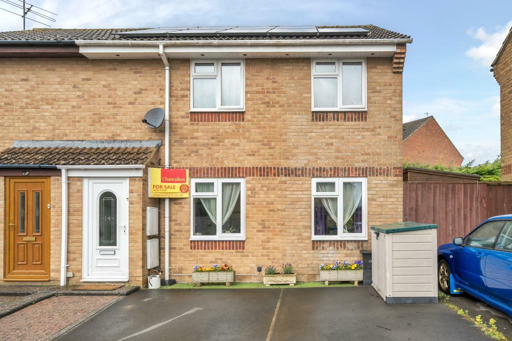 4 bedroom semidetached house for sale in Purton, Swindon, Wiltshire, SN5