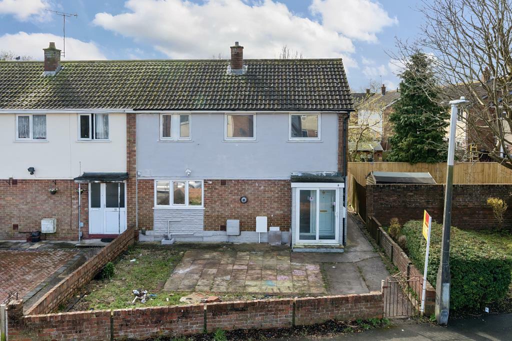 3 bedroom end of terrace house for rent in Swindon, Wiltshire, SN3