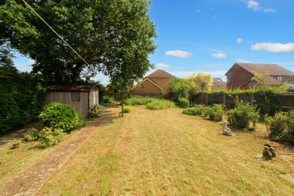 2 bedroom detached bungalow for sale in Lucks Lane, Buckden, PE19
