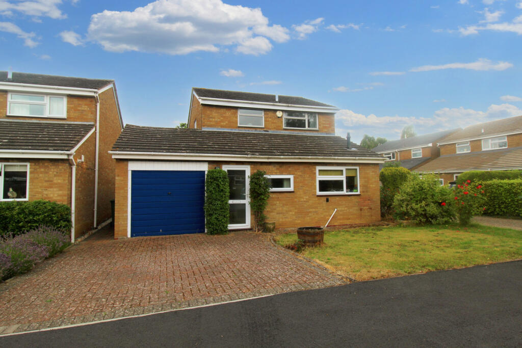 3 bedroom detached house for sale in Park Road, Buckden, PE19