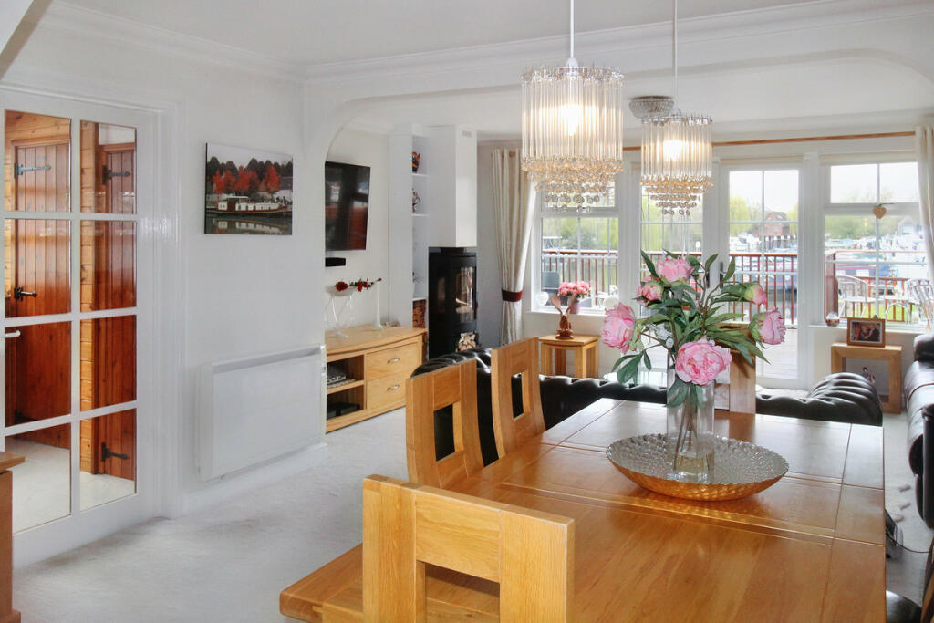 2 bedroom lodge for sale in Mill Road, Buckden, PE19