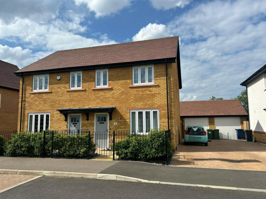 3 bedroom semidetached house for sale in Longhall Road, Buckden, PE19