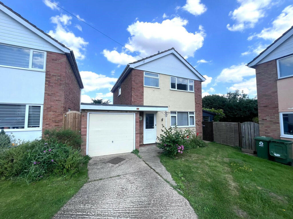 3 bedroom detached house for sale in Manor Gardens, Buckden, PE19