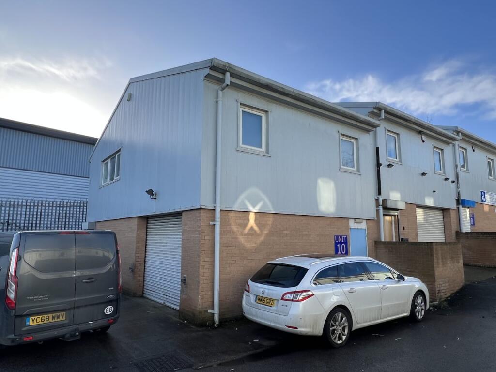 Main image of property: Unit 10, Asquith Avenue Business Park, Leeds, LS27 7RZ