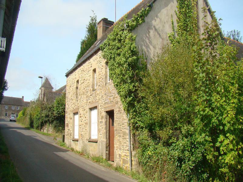 House for sale in Brittany, Côtes-d'Armor, Merléac, France