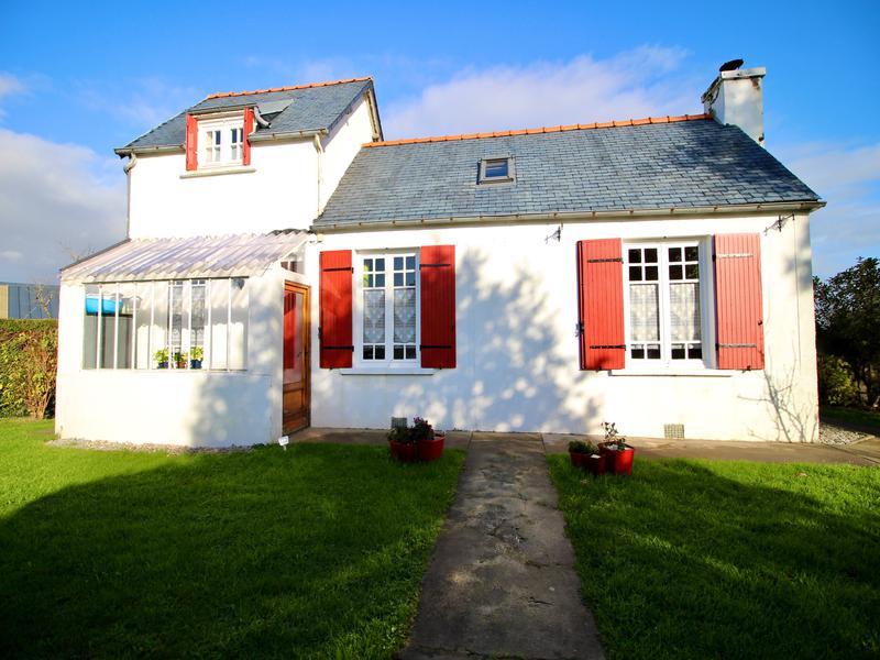 2 bedroom house for sale in Brittany, Finistère, Collorec, France