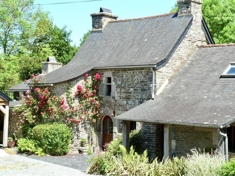 3 bedroom house for sale in Brittany, Finistère, Motreff, France