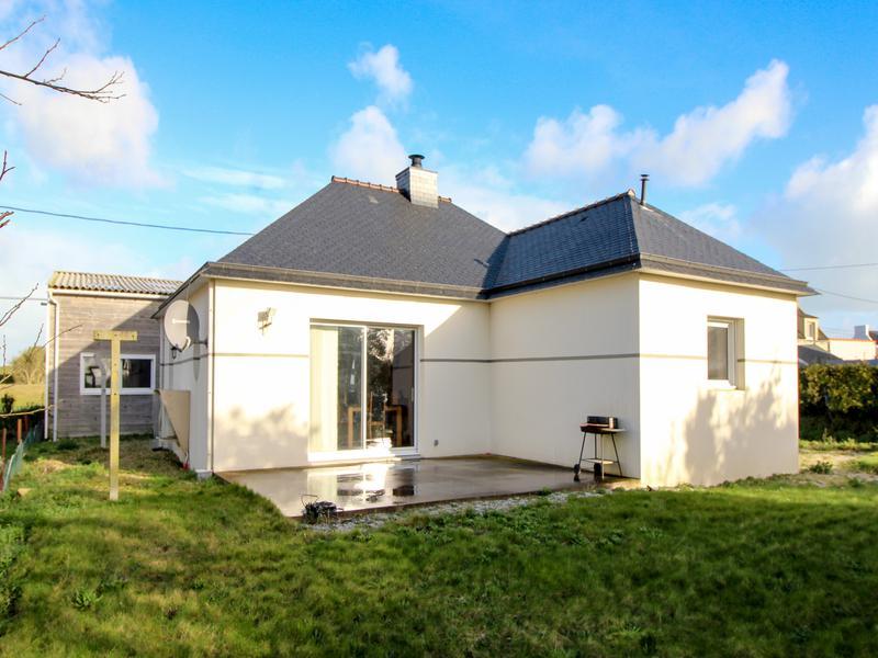 2 bedroom house for sale in Brittany, Finistère, Cléder, France