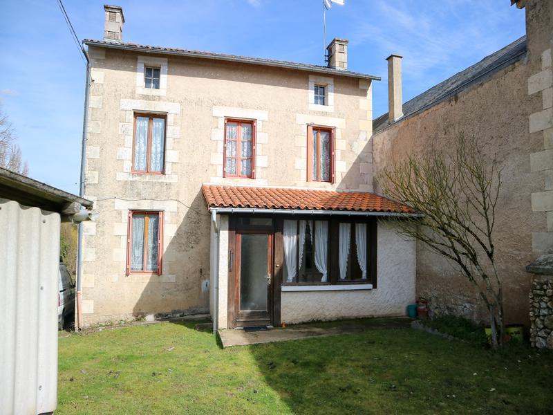 3 bedroom house for sale in PoitouCharentes, Vienne, Montmorillon, France