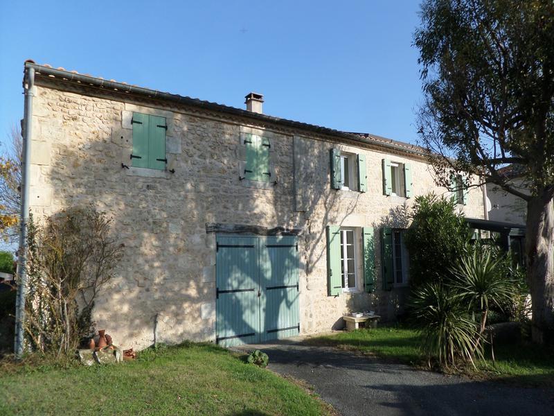 4 bedroom house for sale in PoitouCharentes, CharenteMaritime