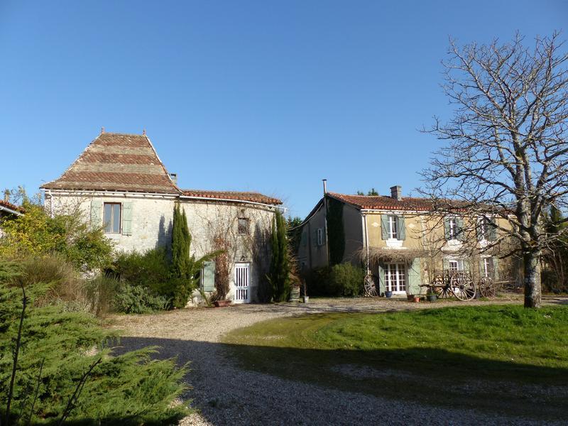 15 bedroom manor house for sale in PoitouCharentes, Charente, Brossac