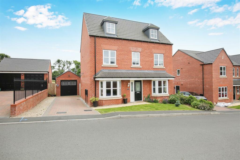 5 bedroom detached house for sale in 54 Bentley Bridge Road, Matlock