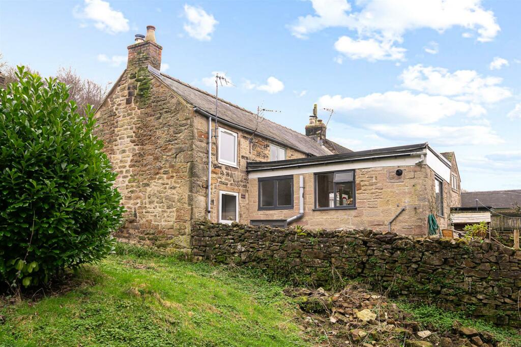 2 bedroom house for sale in 3 The Cottages, White Tor Road, Starkholmes