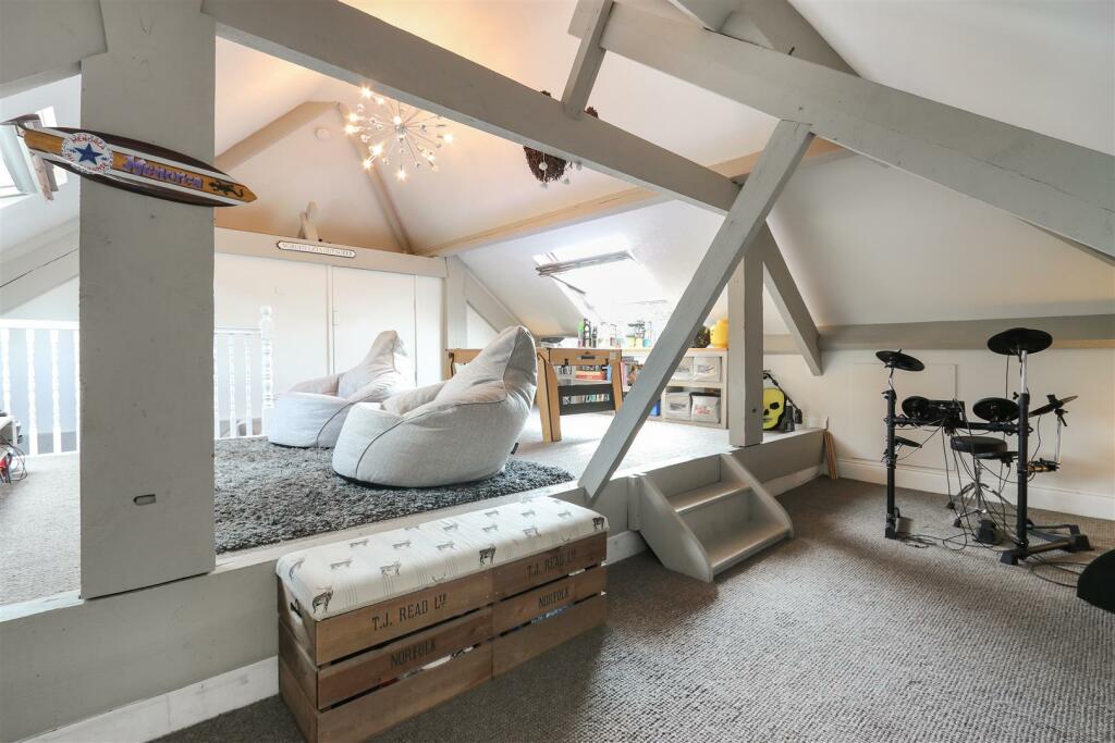 Additional property image - Nightingale House, Church Street, Holloway, Matlock, DE4 5AY