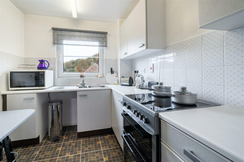 Additional property image - 10 Bank Gardens, Matlock, DE4 3WA