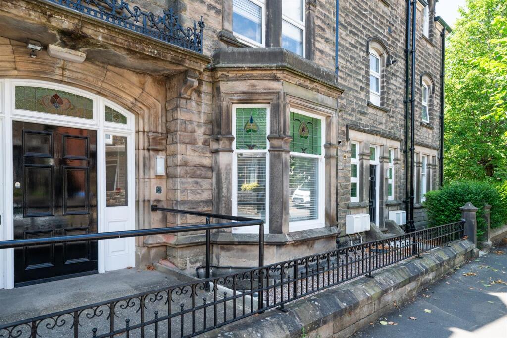 Main image of property: Apartment 11 Golding House, Henry Avenue, Matlock, DE4 3FL