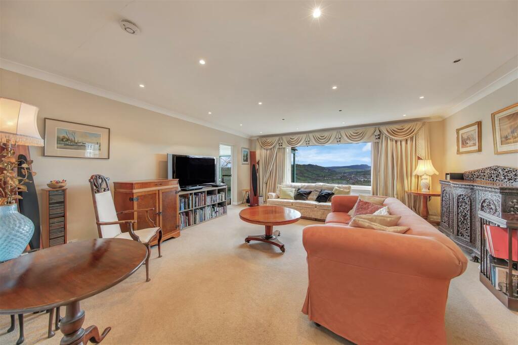Additional property image - Cavendish Road, Matlock, DE4 3HD