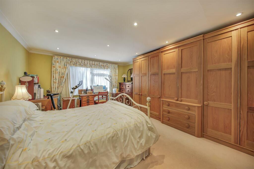 Additional property image - Cavendish Road, Matlock, DE4 3HD